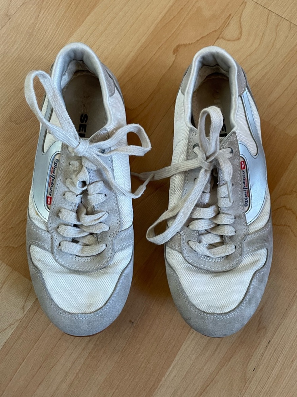 vintage Womens Y2K DIESEL Suede Sneakers Gray Grey White Size 6.5